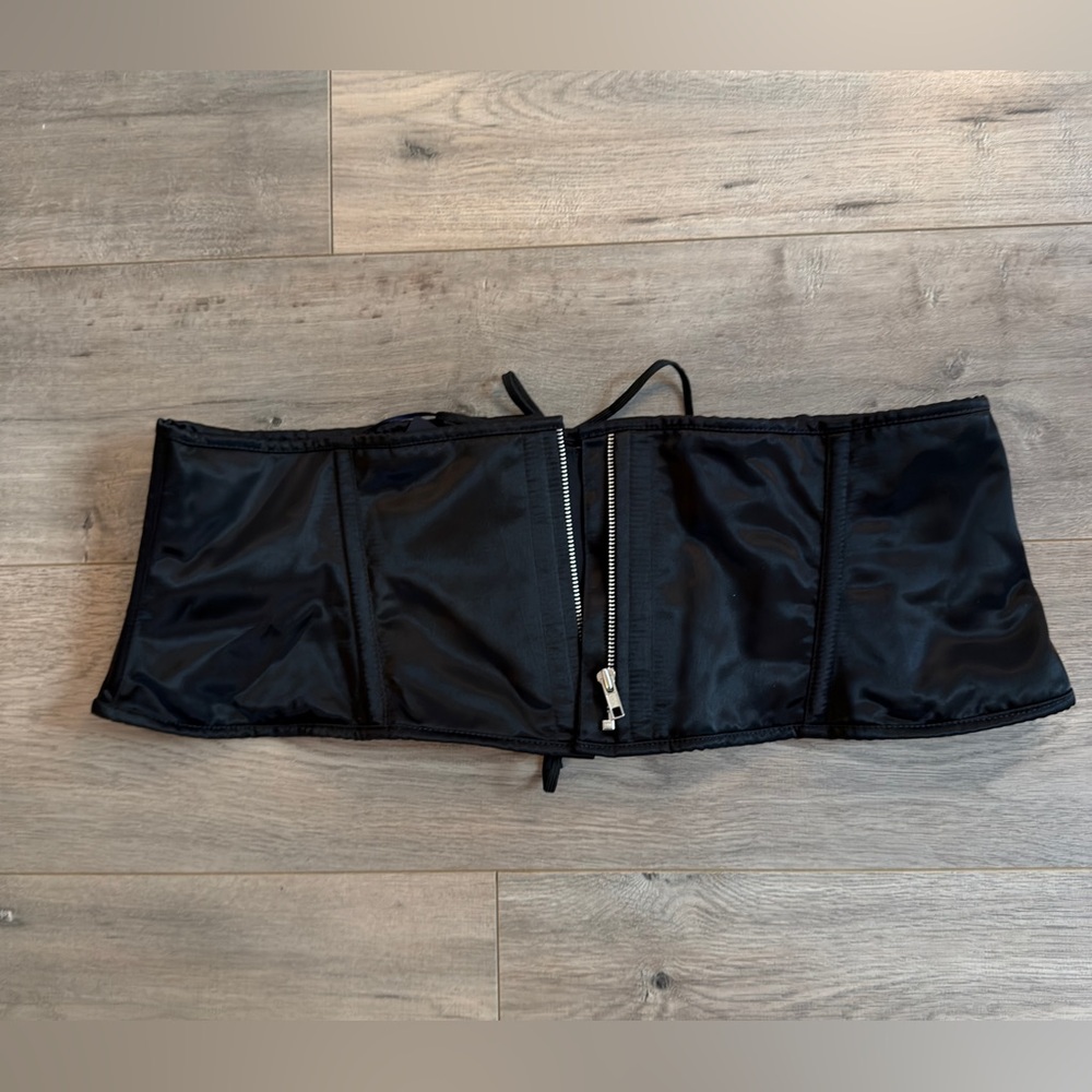 Fox & Royal Black Satin Zipper Corset
